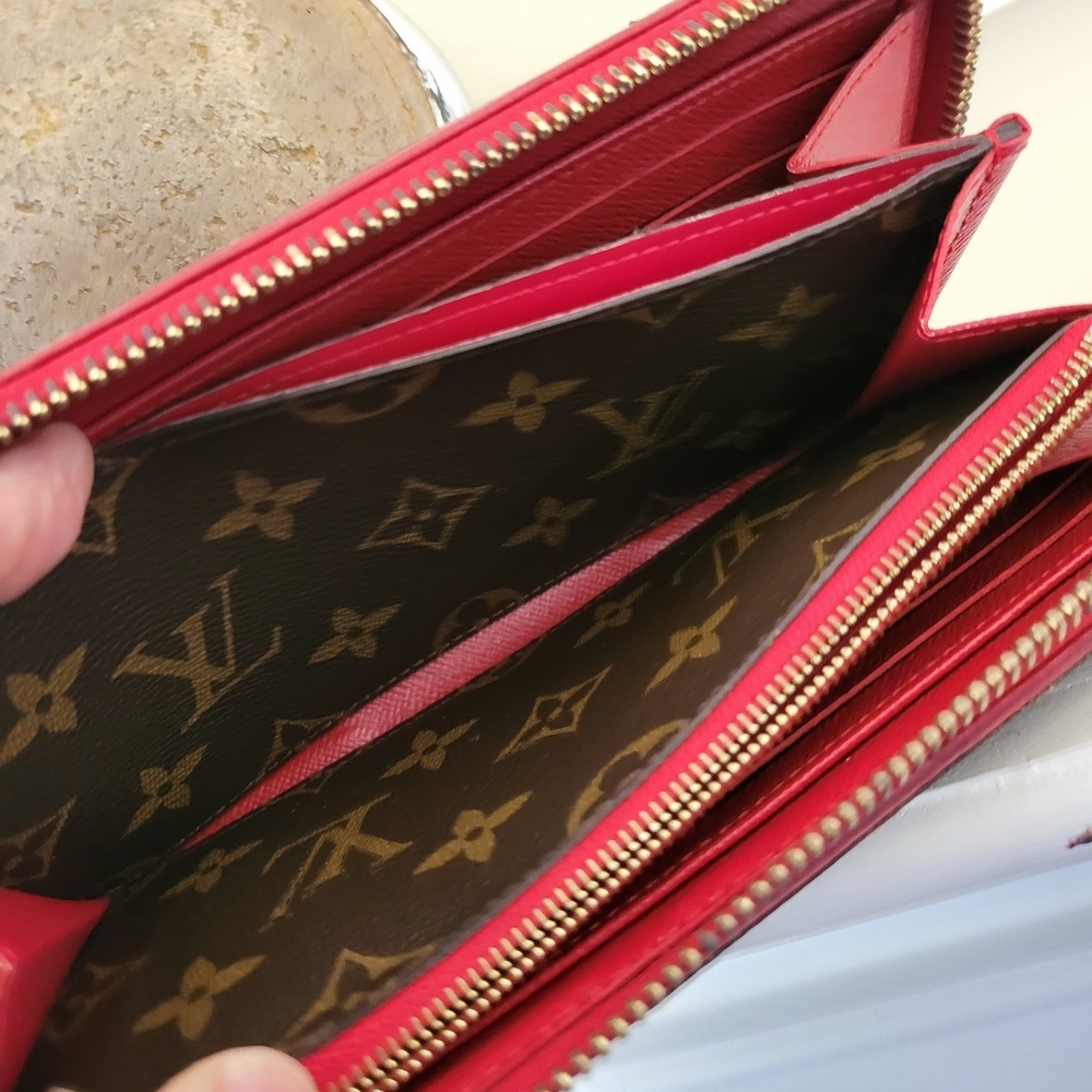 LOUIS VUITTON Monogram Retiro Zippy Wallet Cherry..Authentic.. - Picture 6 of 14